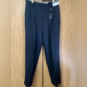 NWT Joseph & Feiss Mens Slacks Black 34x32 Pleated Cuffed Wrinkle Resistant
